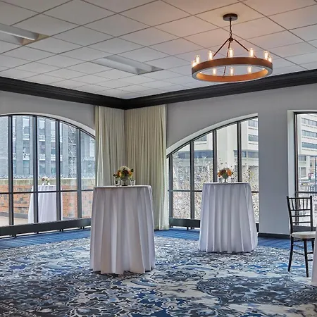 Graduate By Hilton Minneapolis-2